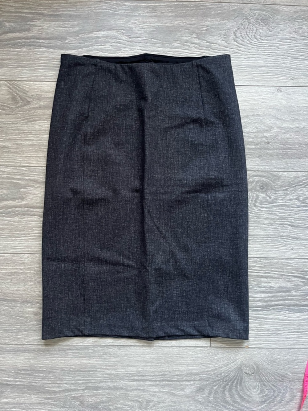 NEW Liverpool Gray Stretch Pull On Pencil Skirt Size 6 Career Work Professional
